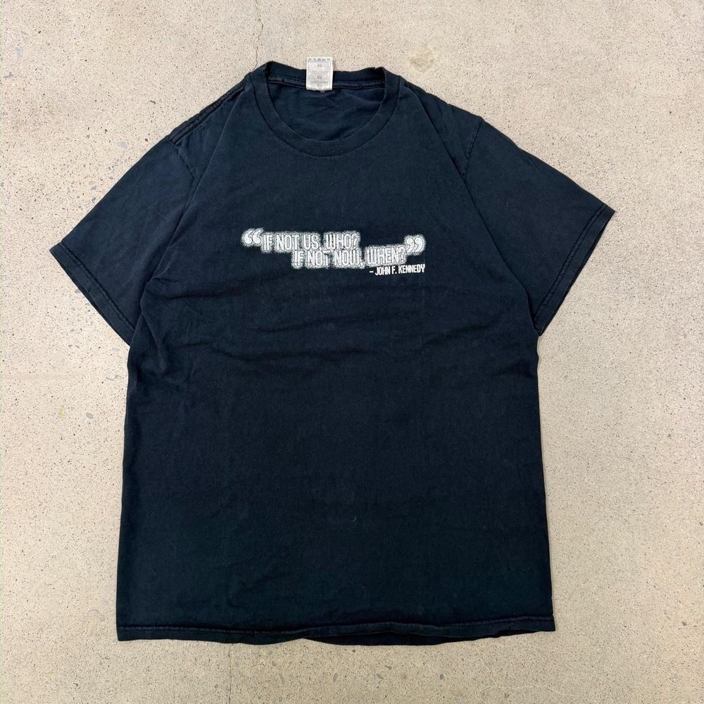 90s John F Kennedy Political Quote T-Shirt (Size Large)